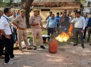 Major Security Initiative at Varanasi Junction: Northern Railway Employees Provided with "Modern Firefighting Training"