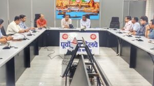 Major Review Meeting in Varanasi Division: Emphasis on Employee Welfare, Promotions, and Administrative Reforms