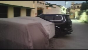 Illegal parking spot in front of primary school in Bahraich city