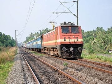 Summer Travel Made Easier: Superfast Special Train to Run Between Mumbai and Banaras; 10 Trips Announced
