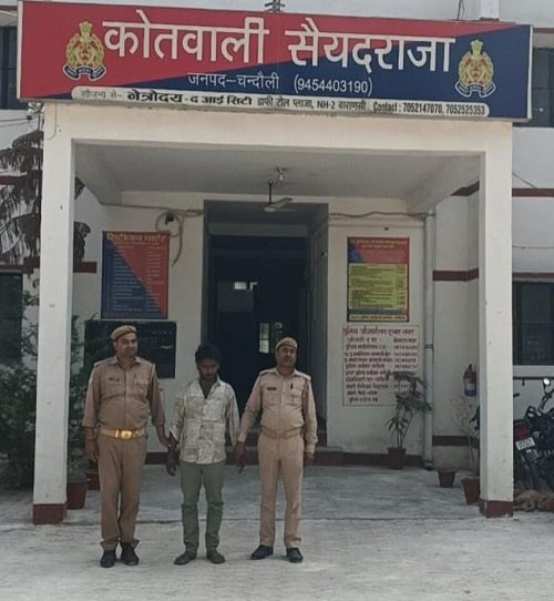 During a checking drive, six heads of cattle and one chopper were recovered from a Bolero Max vehicle, and one accused individual was arrested.