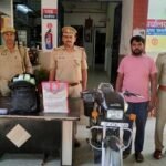 The Sakaldiha police apprehended a smuggler with 18 liters of illicit country liquor.