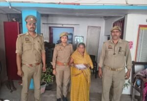 The police apprehended a 50-year-old woman who snatched a Mangalsutra.