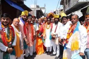 A Deluge of Devotion Sweeps Saasni: Grand Procession Held on Hanuman Janmotsav; Town Resounds with Chants of ‘Jai Shri Ram’