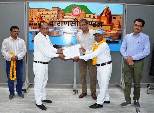 Retired Personnel Honored in North Eastern Railway's Varanasi Division; 04 Receive Promotions