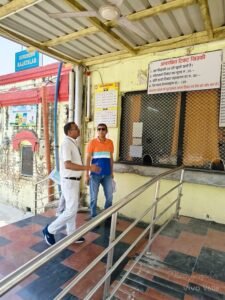 DRM Ashish Jain conducted a surprise inspection of the Hardattpur and Rajatalab sections, reviewing safety and passenger amenities.