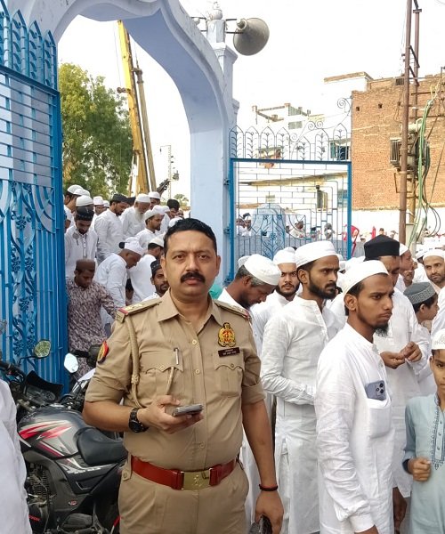 Prayers reverberated from Alaipura to Shakkar Talab as Bakrid prayers concluded peacefully under the strict vigilance of the Jaitpura Police.