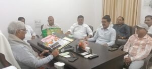 Jaswant Saini, Minister for Parliamentary Affairs and Industrial Development, met with the public, listened to their grievances, and issued directives to district officials for their resolution.