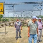 DRM Conducts Safety Inspection on Banaras–Prayagraj Rambagh Rail Section