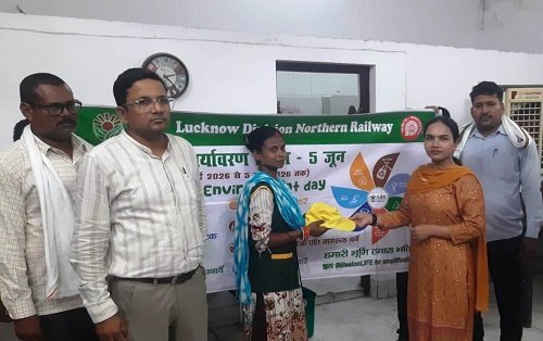 10 Railway Employees Honored for Outstanding Work