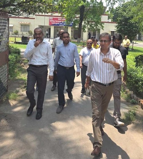 DRM Ashish Jain inspected the RPF office and inaugurated the newly established canteen.