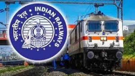 Major Convenience for Rail Passengers: Experimental Halt of Surat–Thawe Express at Dighwa Dubauli Station