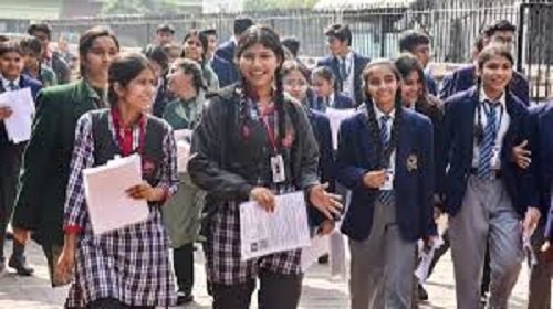 CBSE Class 12 Board Results Declared: 85.20% Students Pass; Girls Once Again Take the Lead