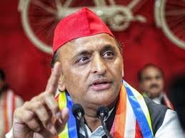 Political Uproar Over ‘Chameleon’ Remark: Akhilesh Yadav Launches Sharp Attack on Yogi Government