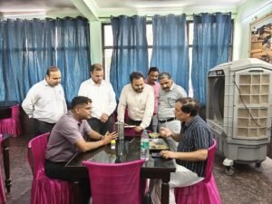 Quarterly Inspection of Varanasi Junction Running Room: Female Employees Receive the Gift of a Modern Rest Room