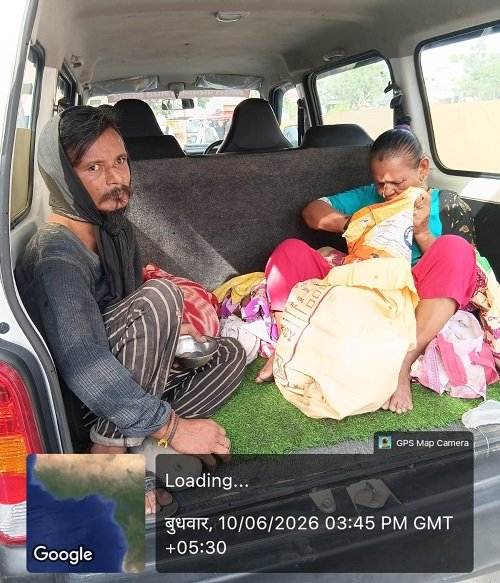 Two monks rescued from Varanasi Junction under the Bhikshavriti Mukt Kashi campaign