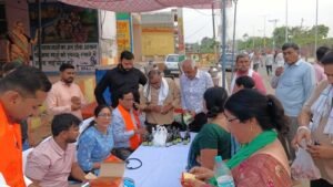 VHP-Bajrang Dal's 'Seva Sangram' (Service Campaign) in Govardhan!