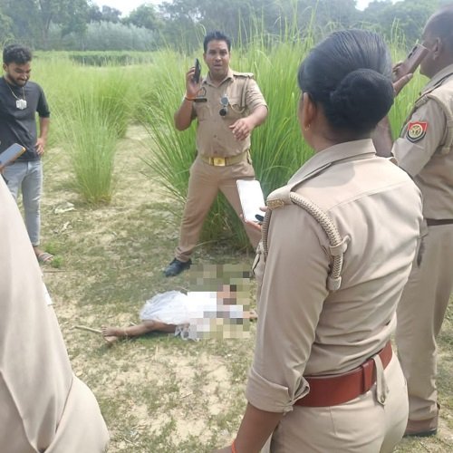 Shock in Jafrabad over murder of innocent child; body of 4-year-old girl found in bushes.