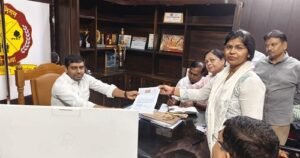 Public Distressed by Dilapidated Drains and Roads; Administration Must Take Action Against Responsible Officials: Saroj Yadav