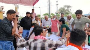VHP-Bajrang Dal's 'Seva Sangram' (Service Campaign) in Govardhan!