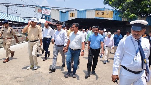 DRM inspected the arrangements at Chhapra Junction ahead of the monsoon.