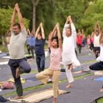 Over 100,000 people performed yoga online simultaneously, setting a historic record.