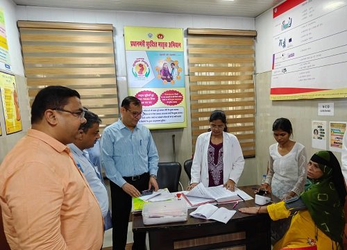 Event held to mark the completion of 10 years of PMSMA; message of safe motherhood conveyed.