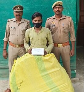 Baragaon police nabbed a youth with stolen electric cables.