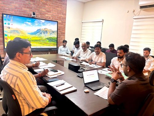 Varanasi Development Authority prepares for strict action; to crack down on illegal plotting and construction.