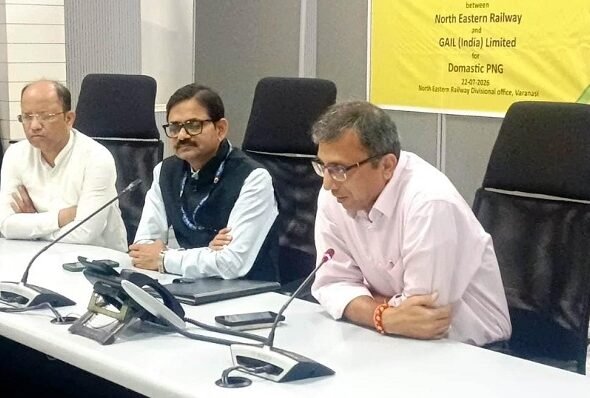 PNG gas to be available soon in Varanasi railway colonies; MoU signed between North Eastern Railway and GAIL India.