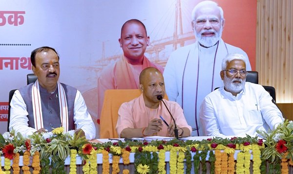 CM Yogi to gift cashless medical treatment to 1.2 million teachers from Kashi; 11 million students to receive assistance via DBT.