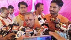 Santosh Dubey's press conference in Ayodhya was halted; he was set to make revelations regarding allegations linked to the Ram Janmabhoomi Trust.