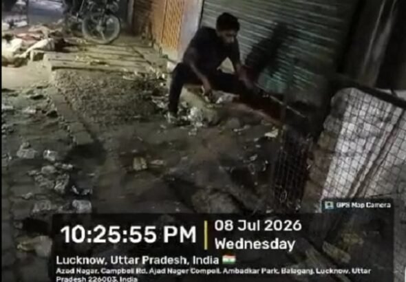 Lucknow: Allegations of liquor being sold from beneath a closed shutter in Thakurganj; viral video raises questions about the Excise Department.
