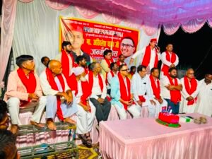 A grand birthday celebration for Akhilesh Yadav was held in Saidpur; a cake was cut and sweets were distributed.