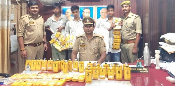 16.2 liters of Indian-Made Foreign Liquor (IMFL) being smuggled to Bihar seized; Mughalsarai police nabbed three smugglers.