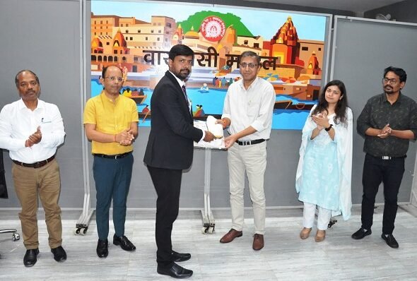 Rail Safety 'Heroes' Honoured: 11 Varanasi Division Employees Receive 'Excellence Award'