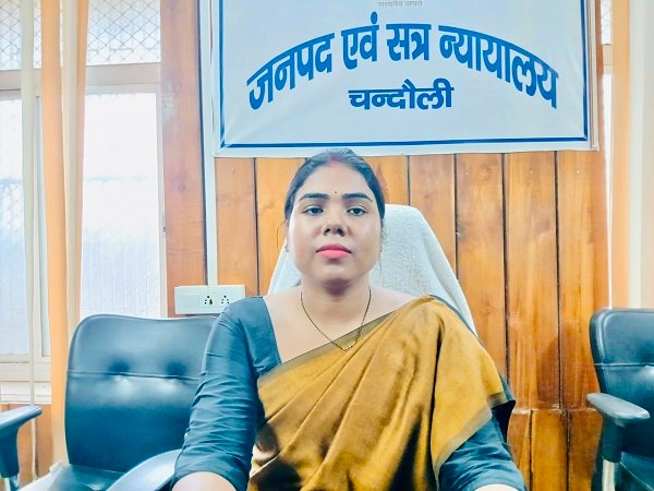 Special Lok Adalat ‘Samadhan Samaroh’ organized in Chandauli; litigants given until July 10 for reconciliation.
