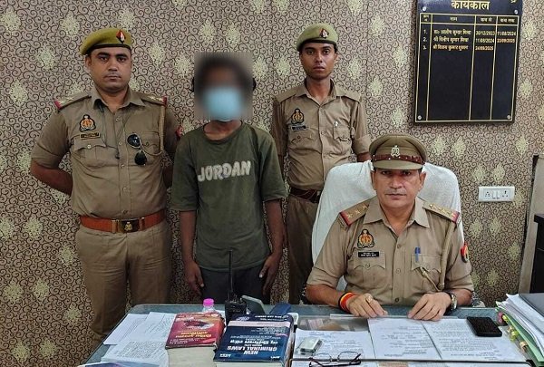 Police solve theft case, accused arrested; seven stolen iron plates recovered.