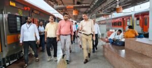 DRM visits Banaras station and coaching depot to review monsoon preparations.