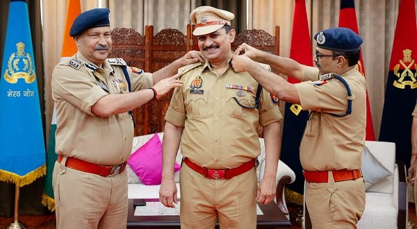 Lucknow: Senior Uttar Pradesh Police Service officer Purnendu Singh becomes an IPS officer.