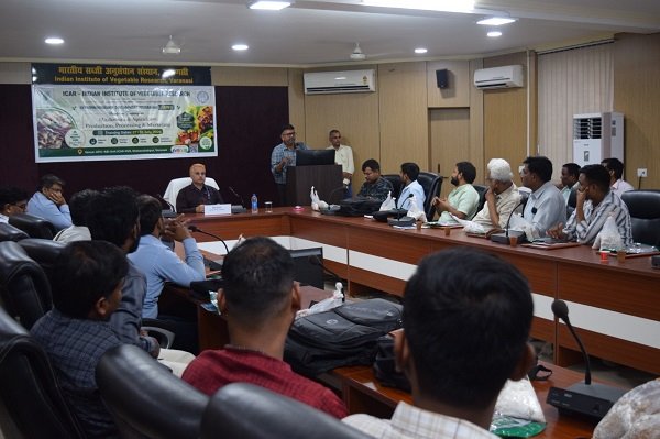 Path to Self-Reliance through Mushroom and Beekeeping: ICAR-IIVR Varanasi’s Five-Day Entrepreneurship Development Program Concludes Successfully