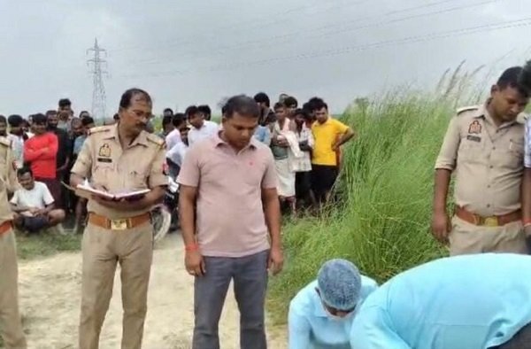 Sensation in Shadiabad following a deadly incident: Youth shot dead, body found near the canal; police investigating.