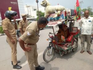 Police stopped SP leader and differently-abled Samarjit as he was leaving for Delhi; he demanded the Education Minister's resignation.