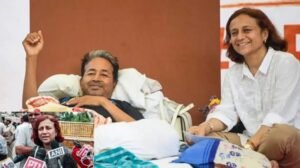 New twist in Jantar Mantar protest: Wife moves Supreme Court after Sonam Wangchuk is taken to hospital.