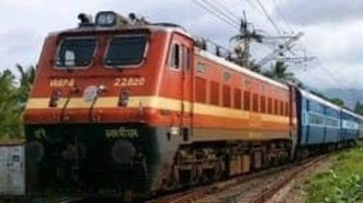 Eight trains will operate from Jhunsi instead of Prayagraj Rambagh until August 23; North Eastern Railway has issued a notification.
