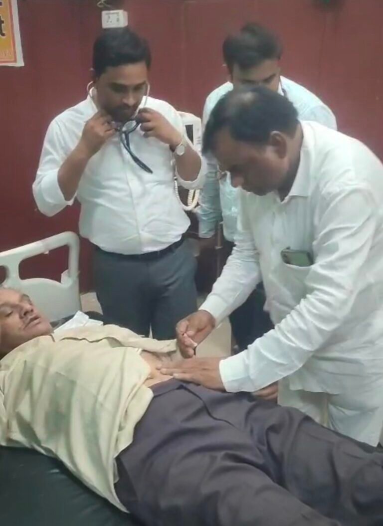 Heart attack patient receives immediate treatment at Ayodhya District Hospital; life saved with a ₹50,000 injection.