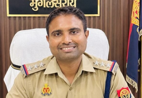 Arjun Pratap swings into action immediately upon taking charge, tasked with solving past murder cases; strategy formulated during a meeting with CO Arun Singh.
