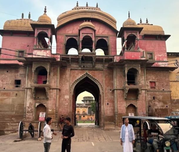 A major scheme involving 'Kashi Raj' properties? Krishna Priya raises the alarm—"A land mafia gang is behind the misleading reports; buyers should beware."