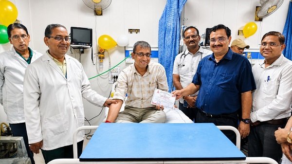 DRM Ashish Jain donates blood; voluntary blood donation camp organized at the Divisional Hospital.