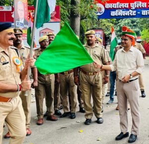 The Tricolour soars with pride on the soil of Kashi; a spirit of patriotism fills the air under the leadership of DM Satyendra Kumar—Varanasi echoes with the chant of "Bharat Mata Ki Jai."